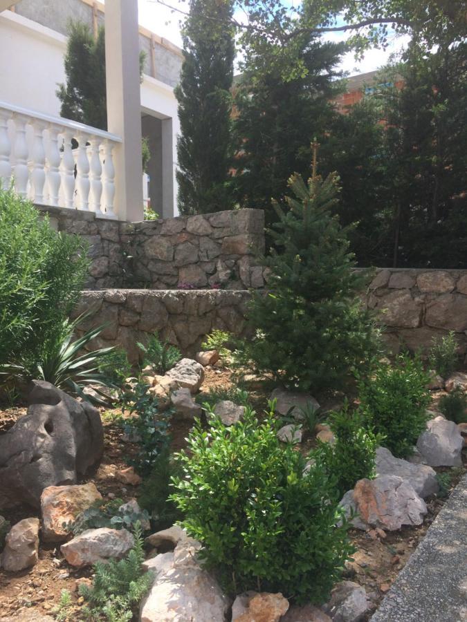 Apartment Цезарица Екстериор снимка
